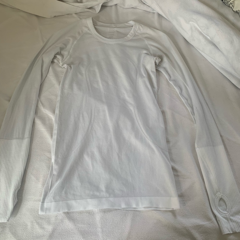 Lululemon White Swiftly Tech Long Sleeve Size 4